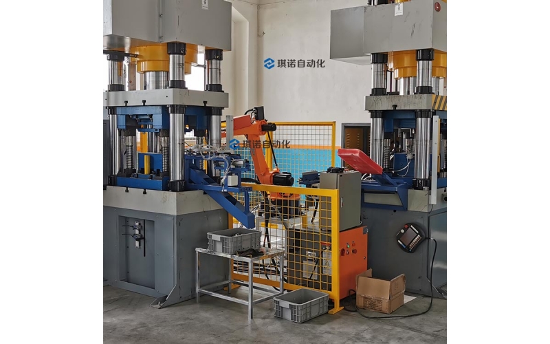 國內(nèi)品牌和國外品牌的沖壓機(jī)械手，該如何選擇？